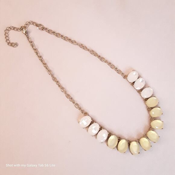 Choker Bib Necklace With Faceted Oval Moonstones On Cable Chain Links - Picture 3 of 10